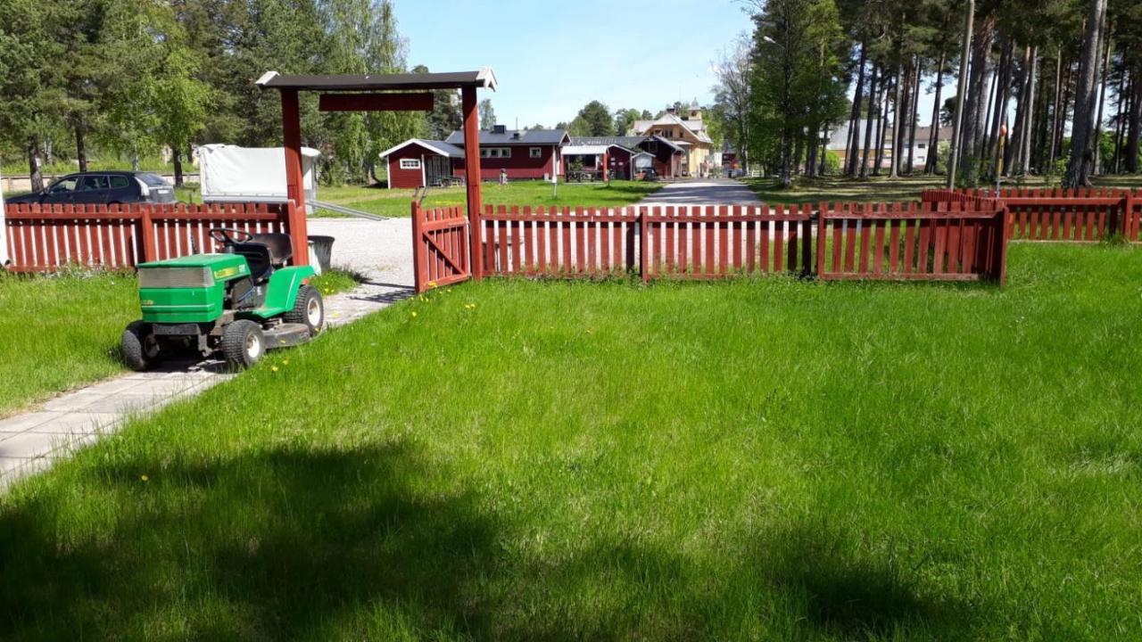 Furudals Vandrarhem Och Sjoecamping Exteriér fotografie
